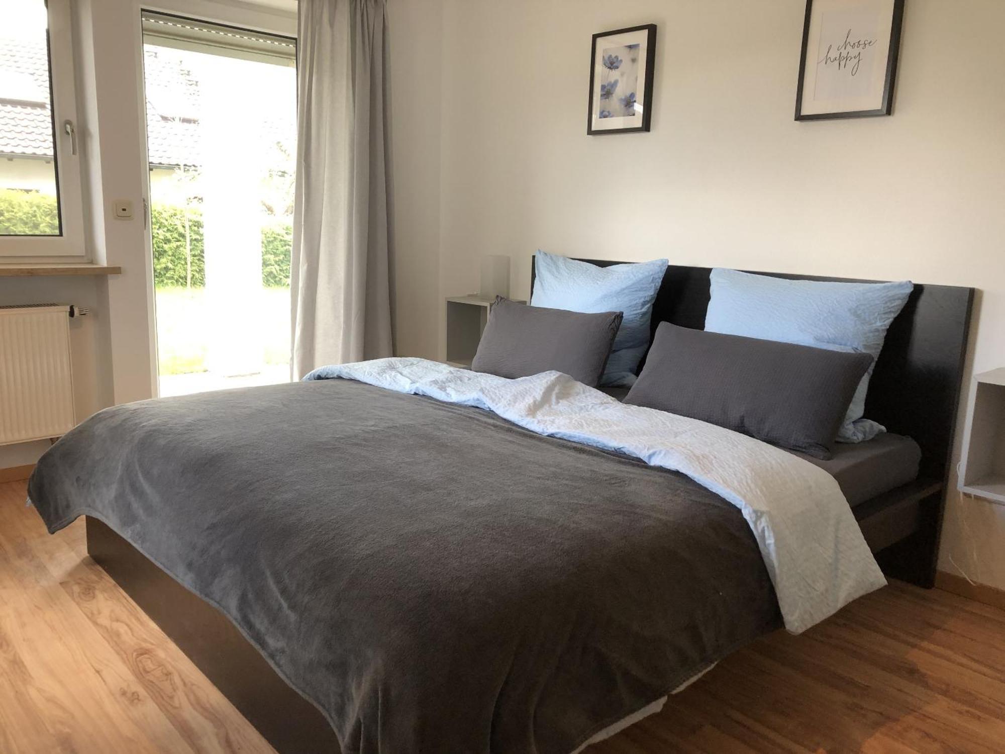 Wohnung Am Kreuzberg Fuer 8 Personen Medlingen Exterior foto