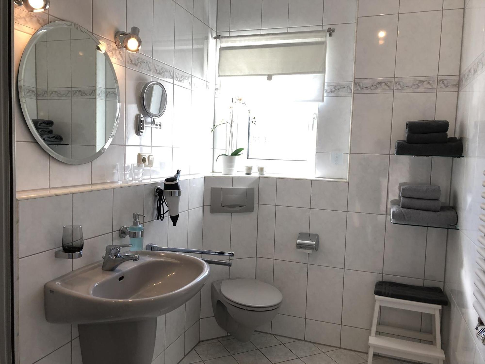 Wohnung Am Kreuzberg Fuer 8 Personen Medlingen Exterior foto